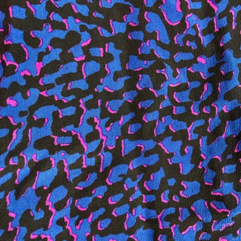 Rungolee Silk Brooklyn Blue Pink Animal Leopard Print Smocked Neck Tie Blouse M - Picture 9 of 11